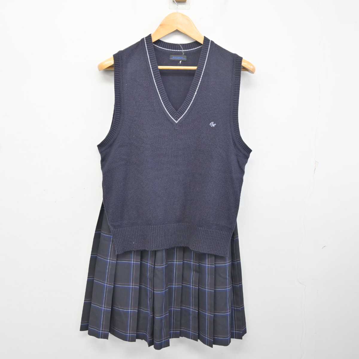 【中古】千葉県 大原高等学校 女子制服 2点 (ニットベスト・スカート) sf077806