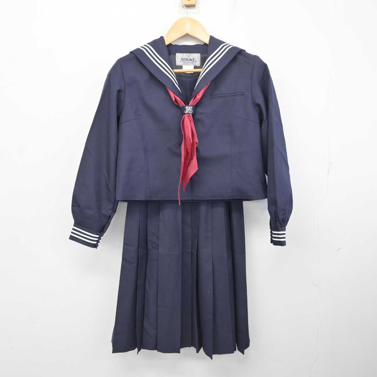 【中古】埼玉県 吹上中学校 女子制服 3点 (セーラー服・スカート) sf077807