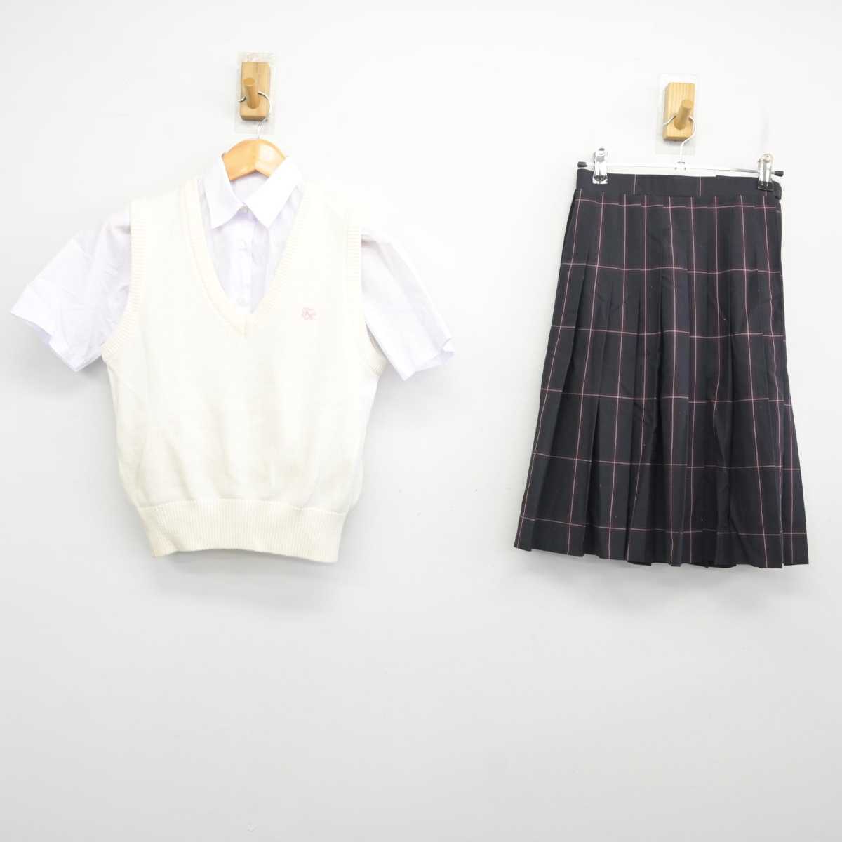 【中古】東京都 滝野川紅葉中学校 女子制服 3点 (ニットベスト・シャツ・スカート) sf077852