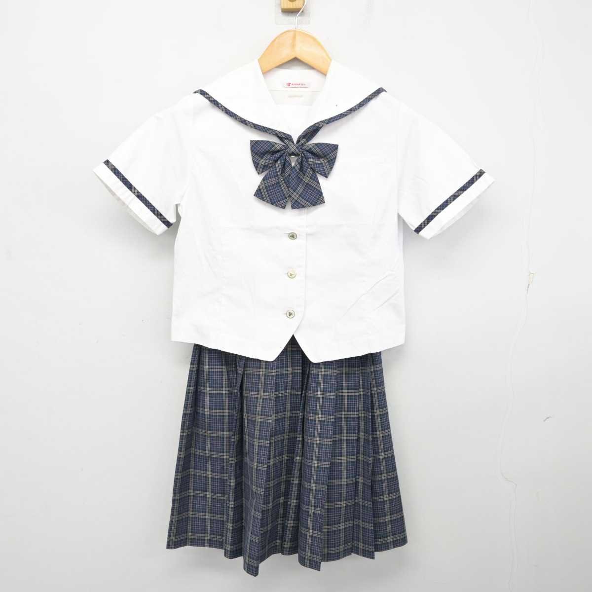 【中古】福岡県 八女学院中学・高等学校 女子制服 4点 (シャツ・スカート) sf077953