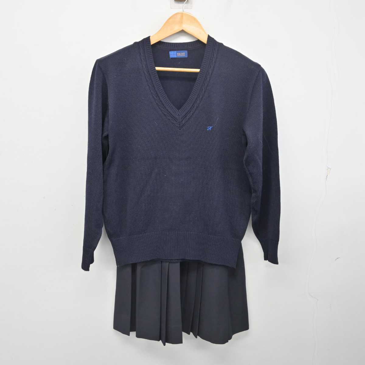 【中古】東京都 吉祥女子高等学校 女子制服 4点 (ブレザー・ニット・スカート) sf077986