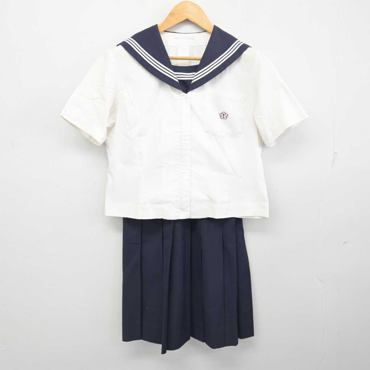 【中古】東京都 富士高等学校 女子制服 2点 (セーラー服・スカート) sf077992