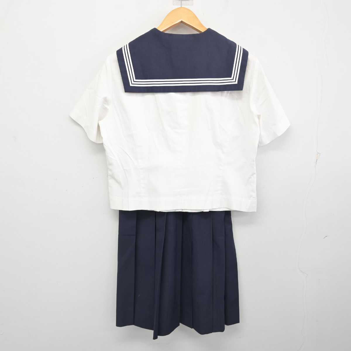 【中古】東京都 富士高等学校 女子制服 2点 (セーラー服・スカート) sf077992