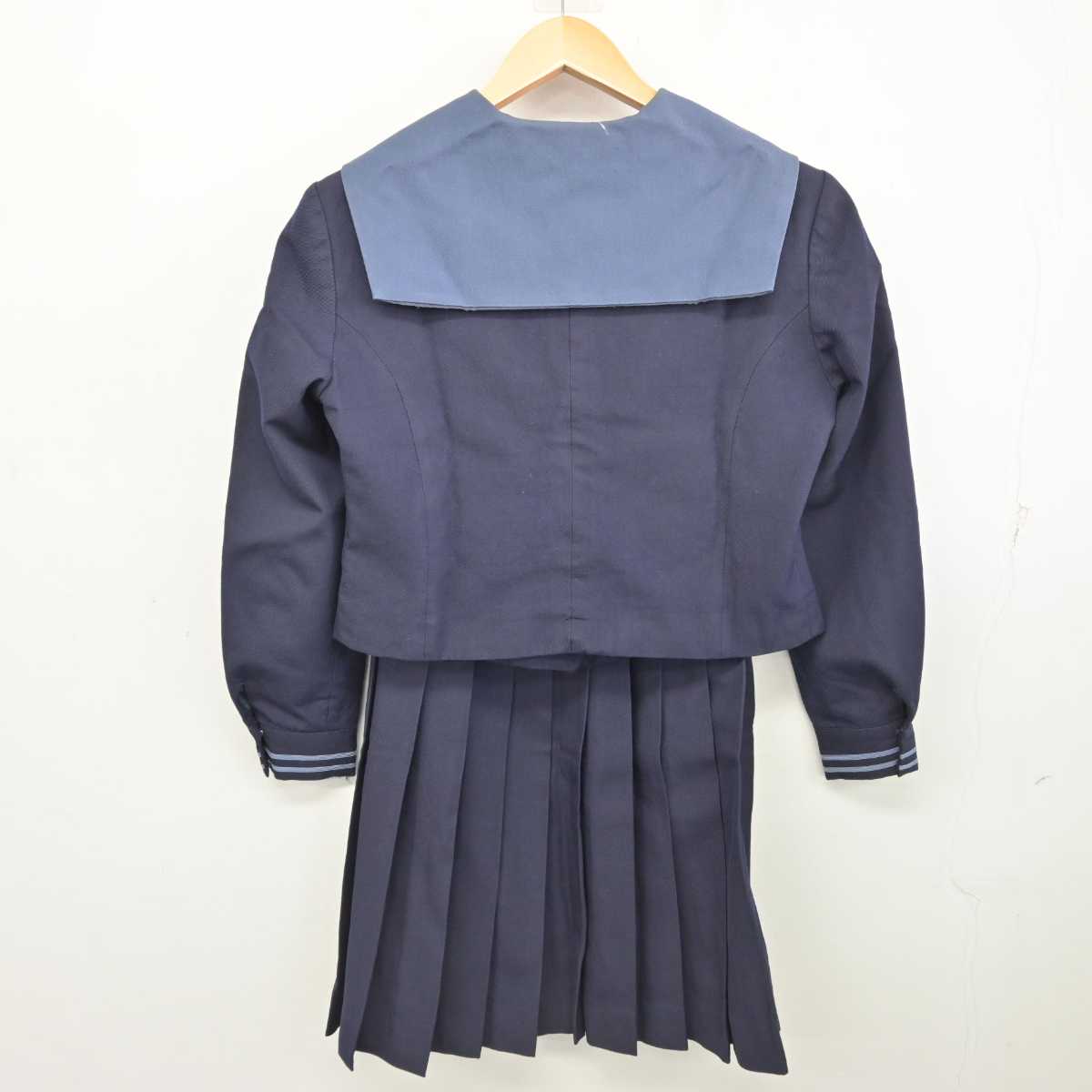 【中古】東京都 晴海総合高等学校 女子制服 2点 (ブレザー・スカート) sf078185