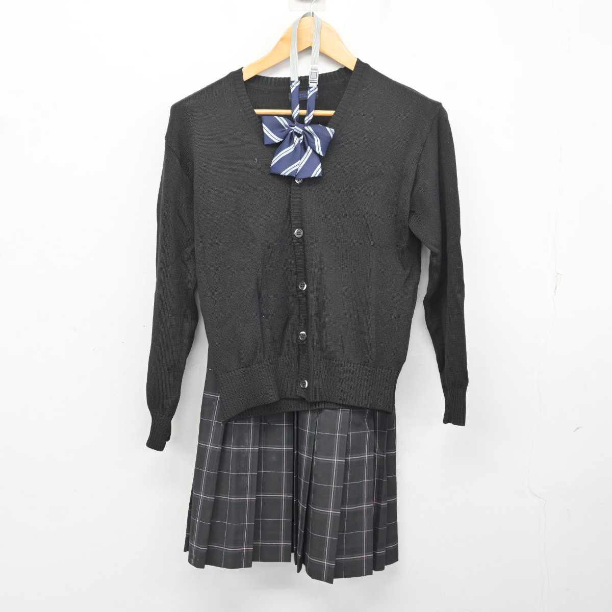 【中古】東京都 中央大学附属中学校 女子制服 3点 (ニット・スカート) sf078225