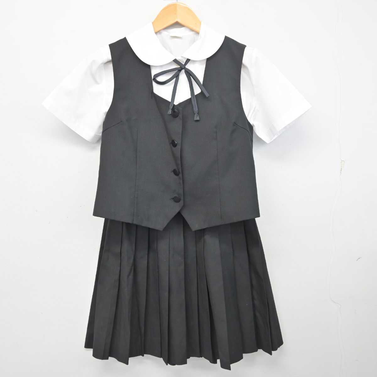 【中古】群馬県 太田女子高等学校 女子制服 4点 (ベスト・シャツ・スカート) sf078258