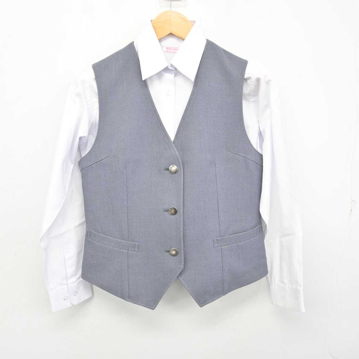 【中古】埼玉県 東金子中学校 女子制服 2点 (ベスト・シャツ) sf078289