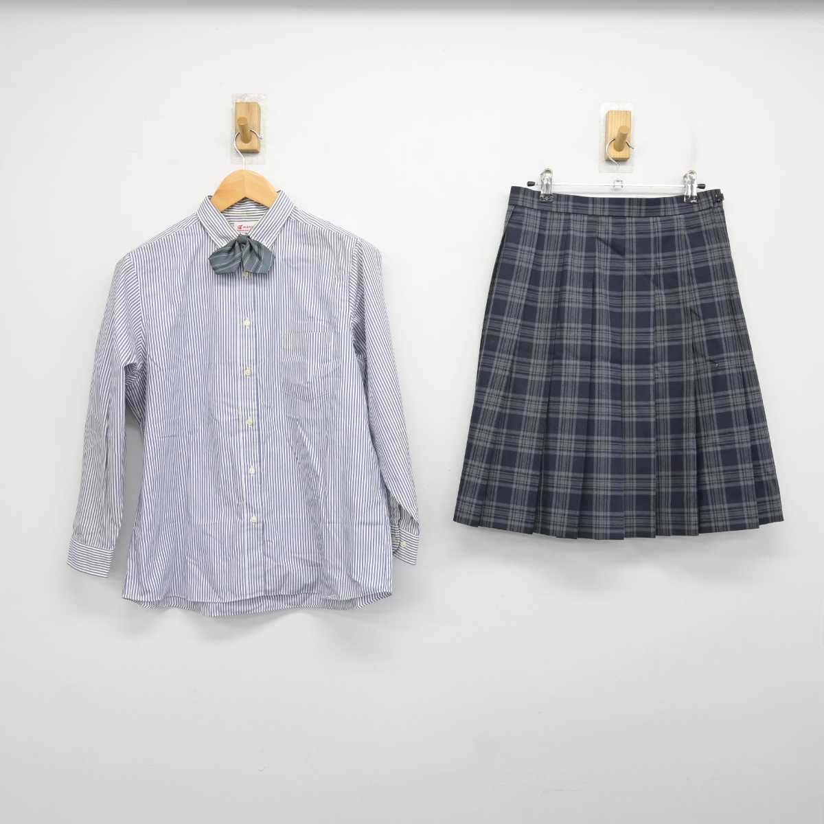 【中古】山梨県 甲府昭和高等学校 女子制服 4点 (ブレザー・シャツ・スカート) sf078361