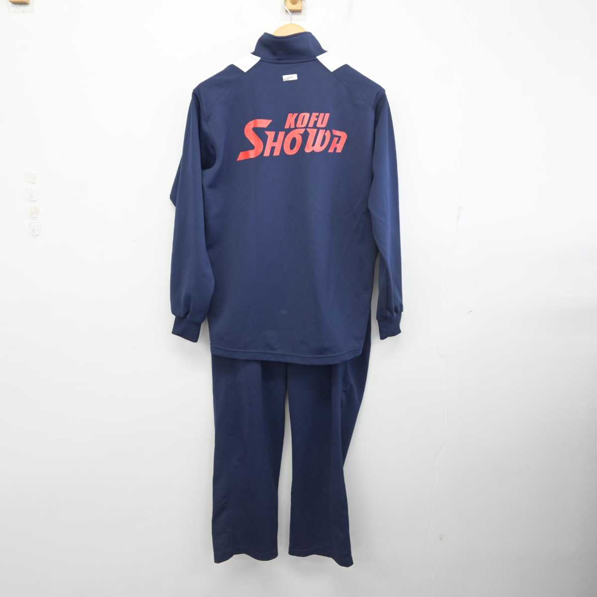 【中古】山梨県 甲府昭和高等学校 女子制服 3点 (ジャージ 上・ジャージ 下・体操服 下) sf078364