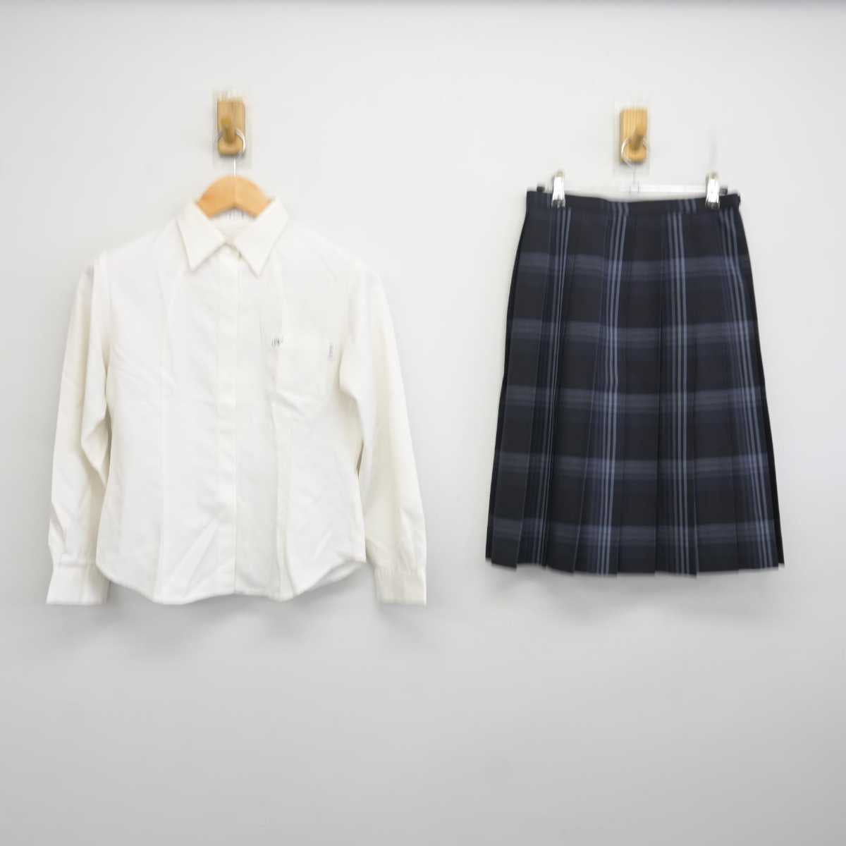 【中古】福岡県 中村学園女子高等学校/旧制服 女子制服 2点 (シャツ・スカート) sf078375