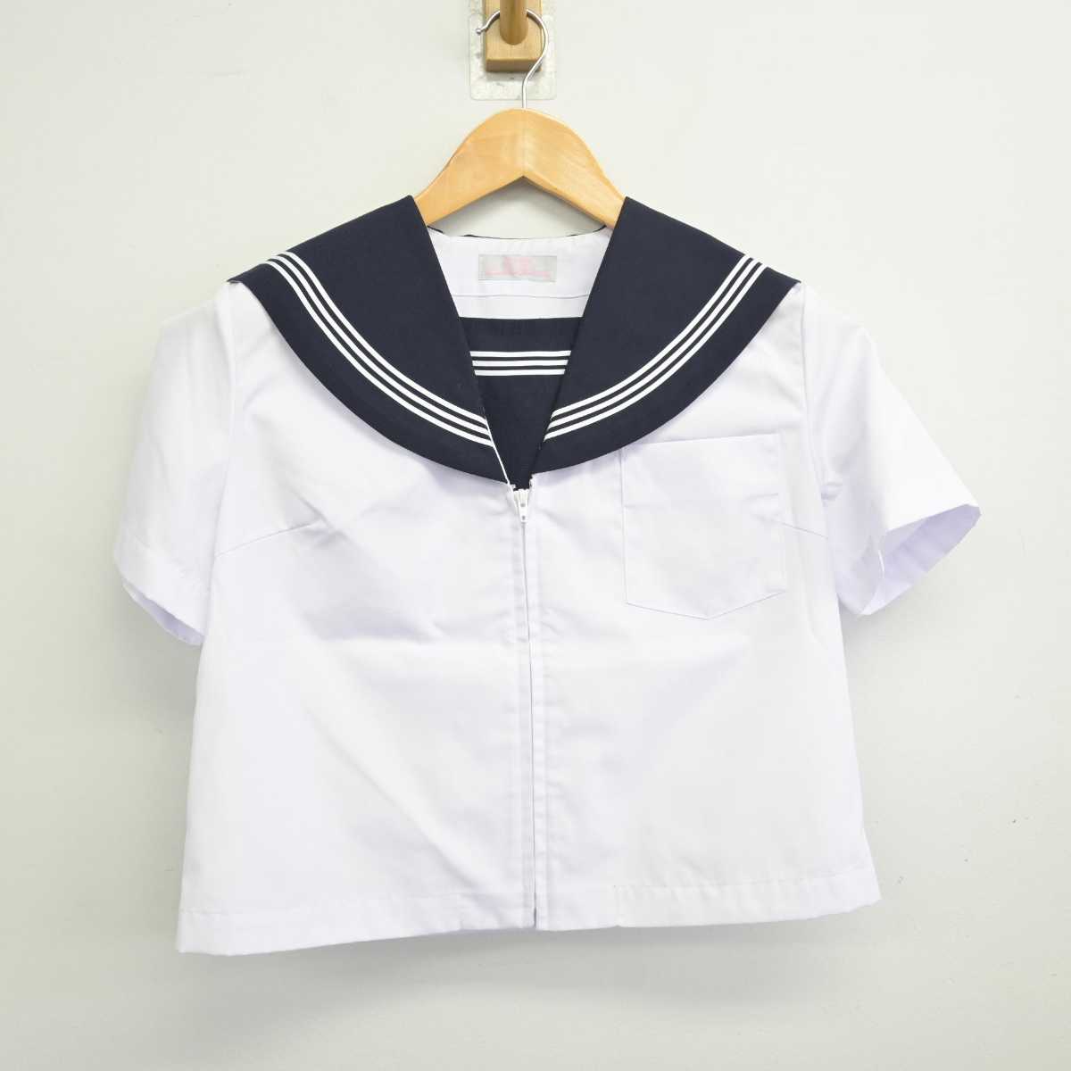 【中古】富山県 高岡市立戸出中学校 女子制服 2点 (セーラー服) sf078377