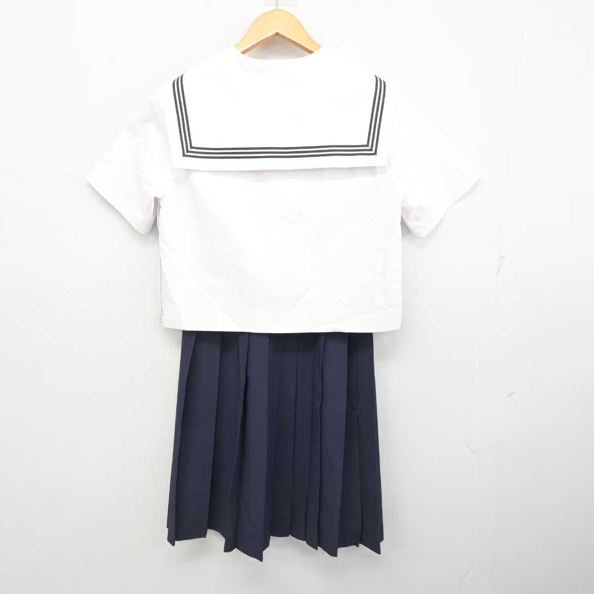 【中古】広島県 高西中学校 女子制服 2点 (セーラー服・スカート) sf078434