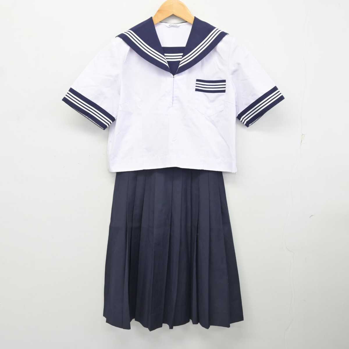 【中古】茨城県 常北中学校 女子制服 2点 (セーラー服・スカート) sf078446