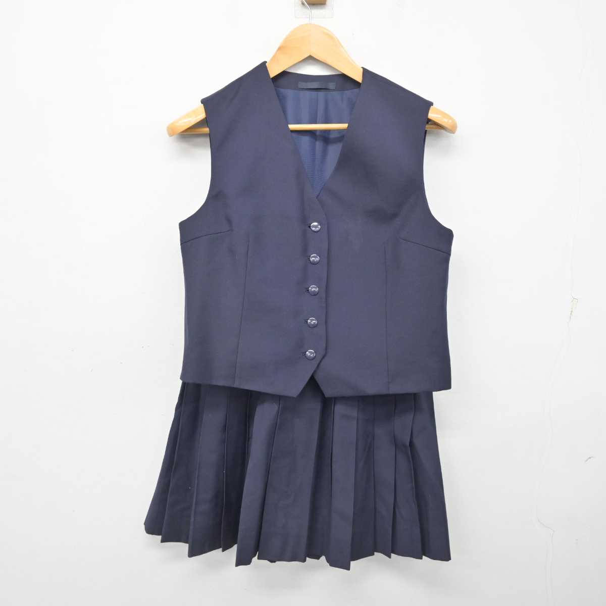 【中古】千葉県 船橋高等学校 女子制服 2点 (ベスト・スカート) sf078487