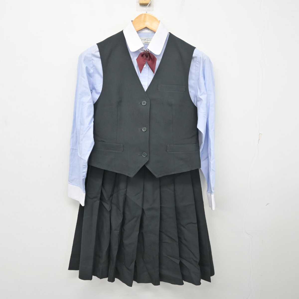 【中古】長崎県 佐世保商業高等学校 女子制服 5点 (ブレザー・ベスト・シャツ・スカート) sf078516