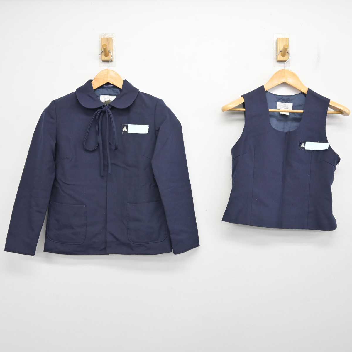 【中古】徳島県 藍住中学校 女子制服 3点 (ブレザー・ベスト・スカート) sf078537