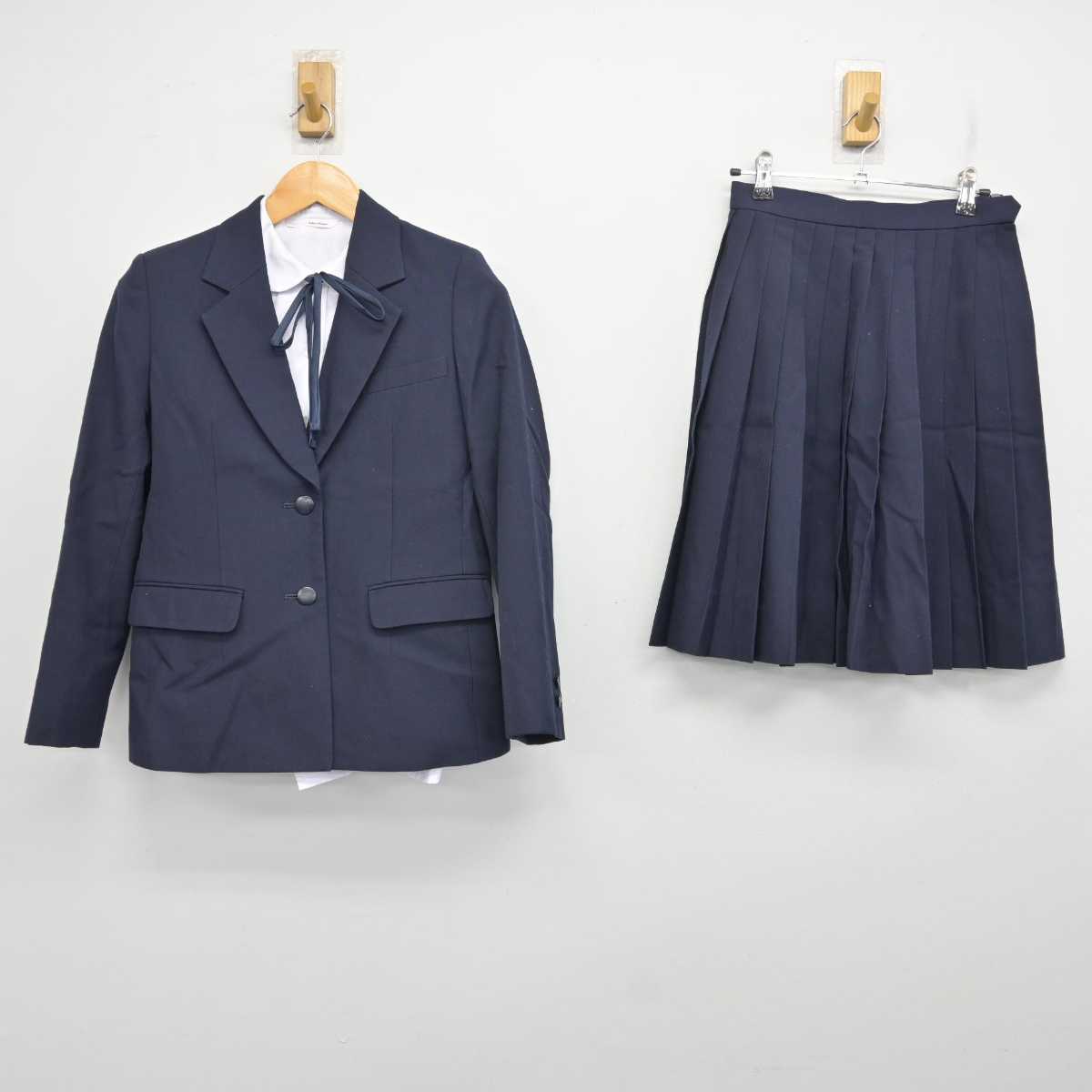 【中古】大阪府 大阪教育大学附属高等学校 天王寺校舎 女子制服 5点 (ブレザー・シャツ・スカート) sf078552