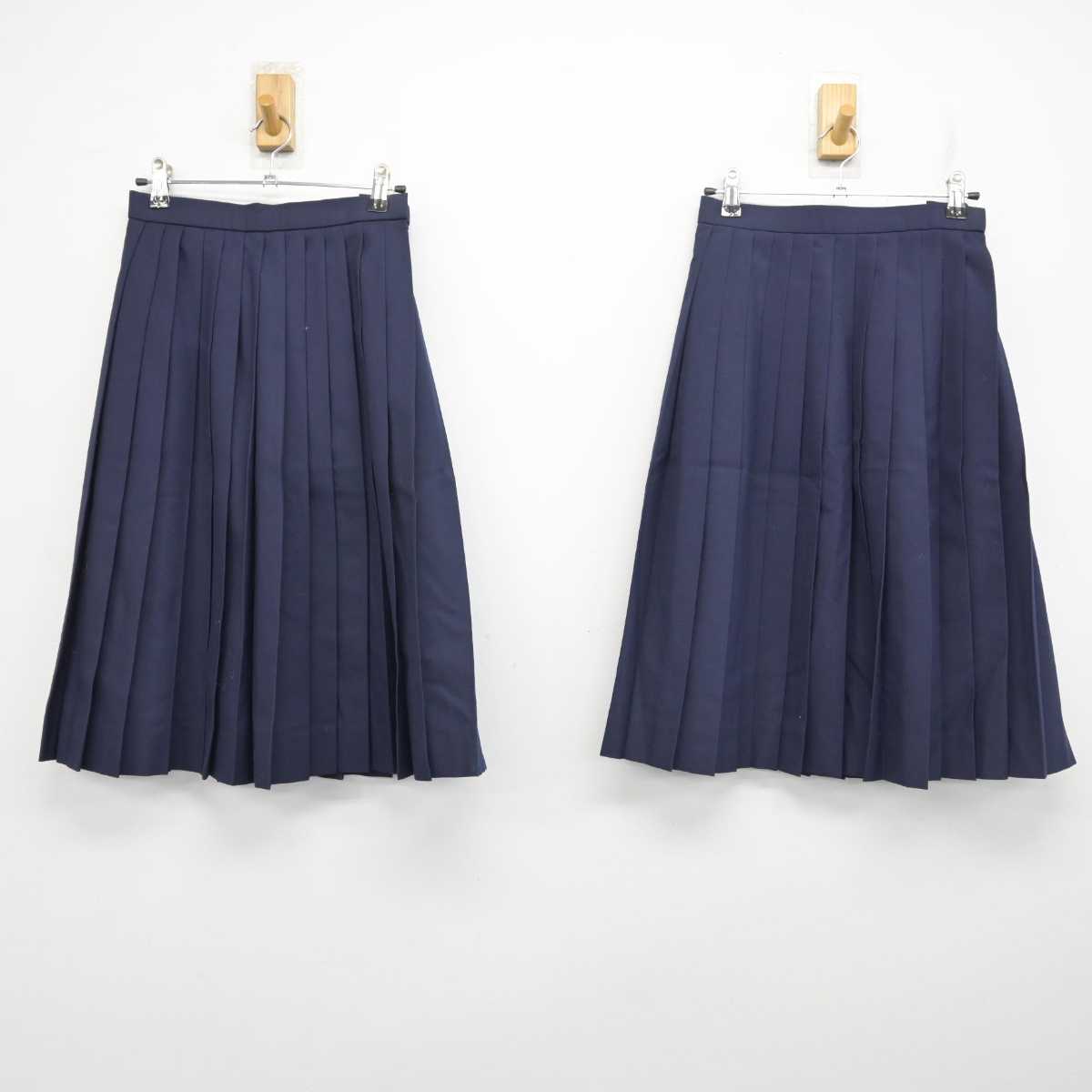 【中古】岐阜県 赤坂中学校 女子制服 3点 (セーラー服・スカート) sf078570