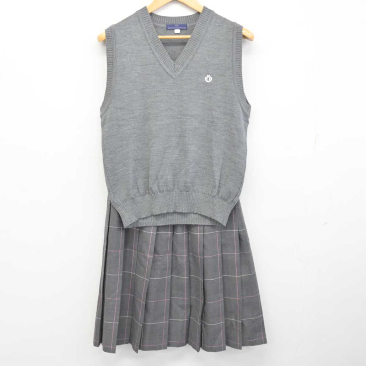 【中古】三重県 四日市メリノール学院高等学校 女子制服 2点 (ニットベスト・スカート) sf078611