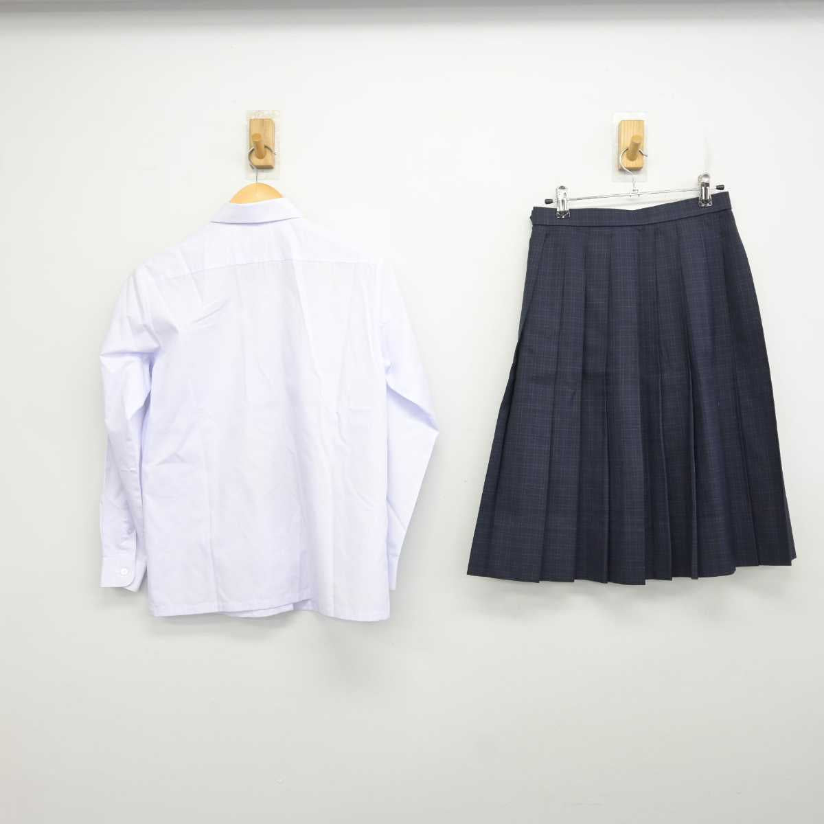 【中古】福岡県 福岡市内中学校標準服 女子制服 2点 (シャツ・スカート) sf078639