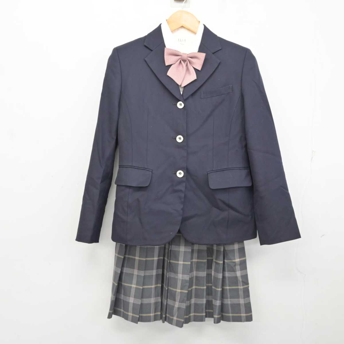 【中古】愛知県 至学館高等学校 女子制服 4点 (ブレザー・シャツ・スカート) sf078651