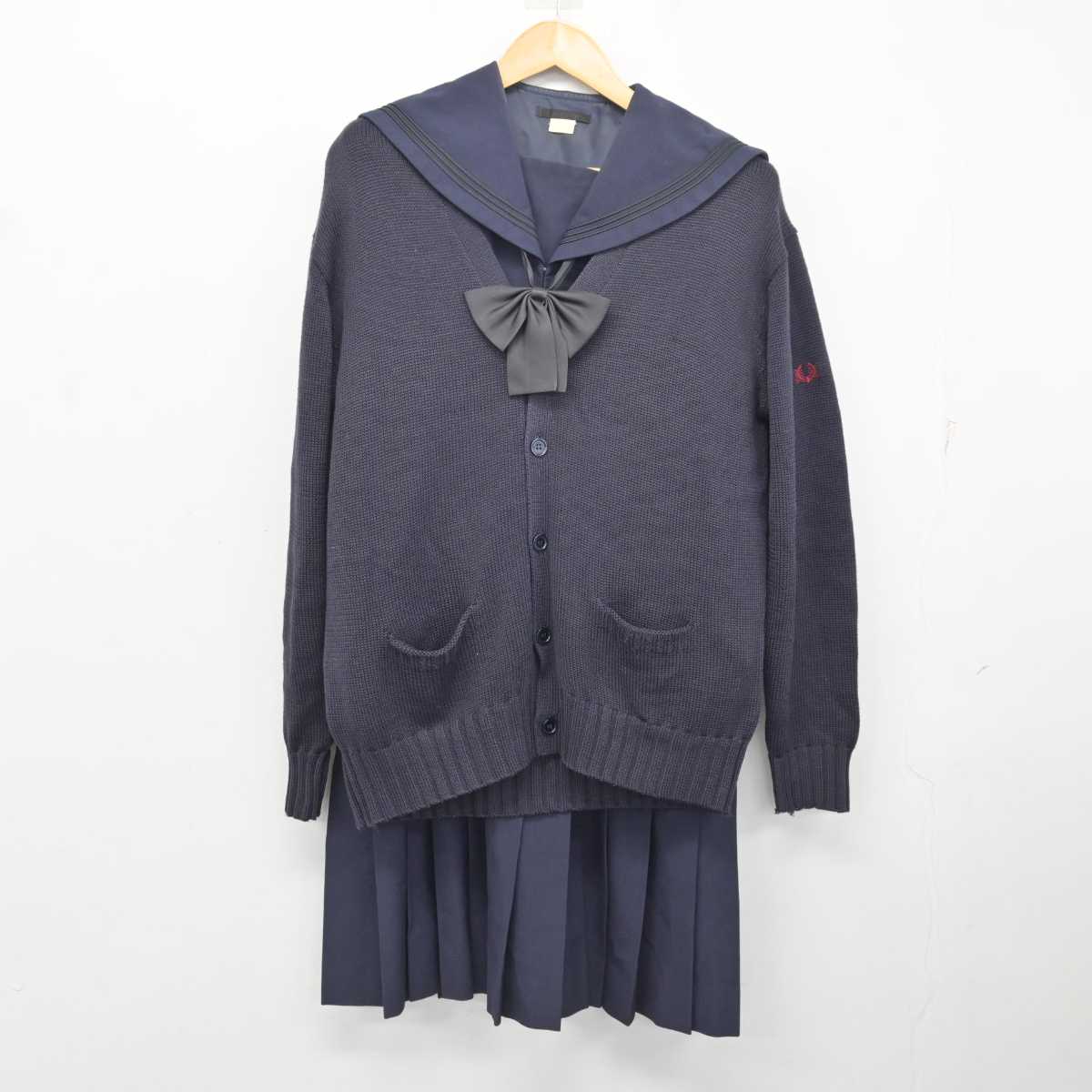 【中古】静岡県 浜松日体高等学校 女子制服 5点 (ニット・セーラー服・スカート) sf078675