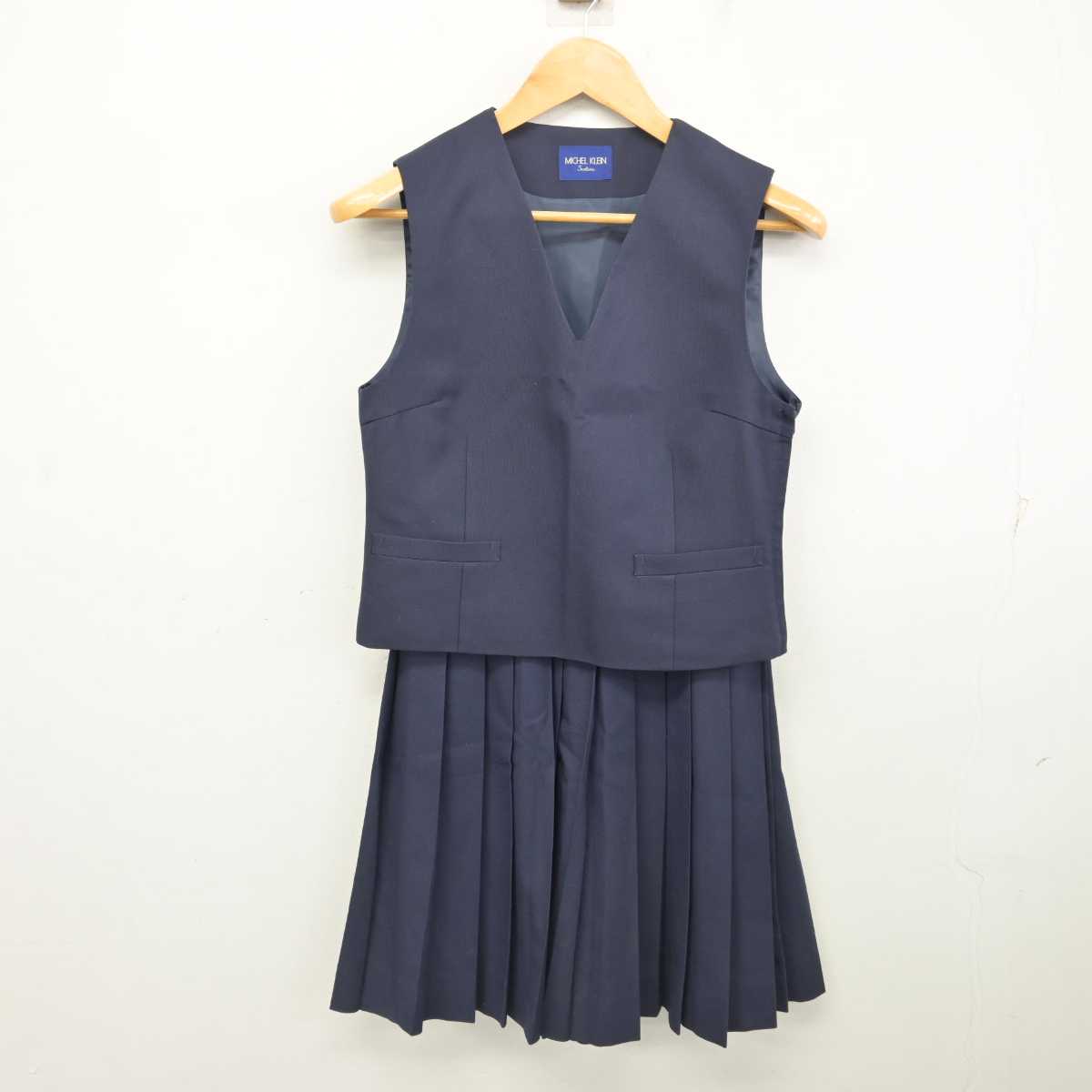 【中古】神奈川県 大和中学校 女子制服 3点 (ブレザー・ベスト・スカート) sf078687