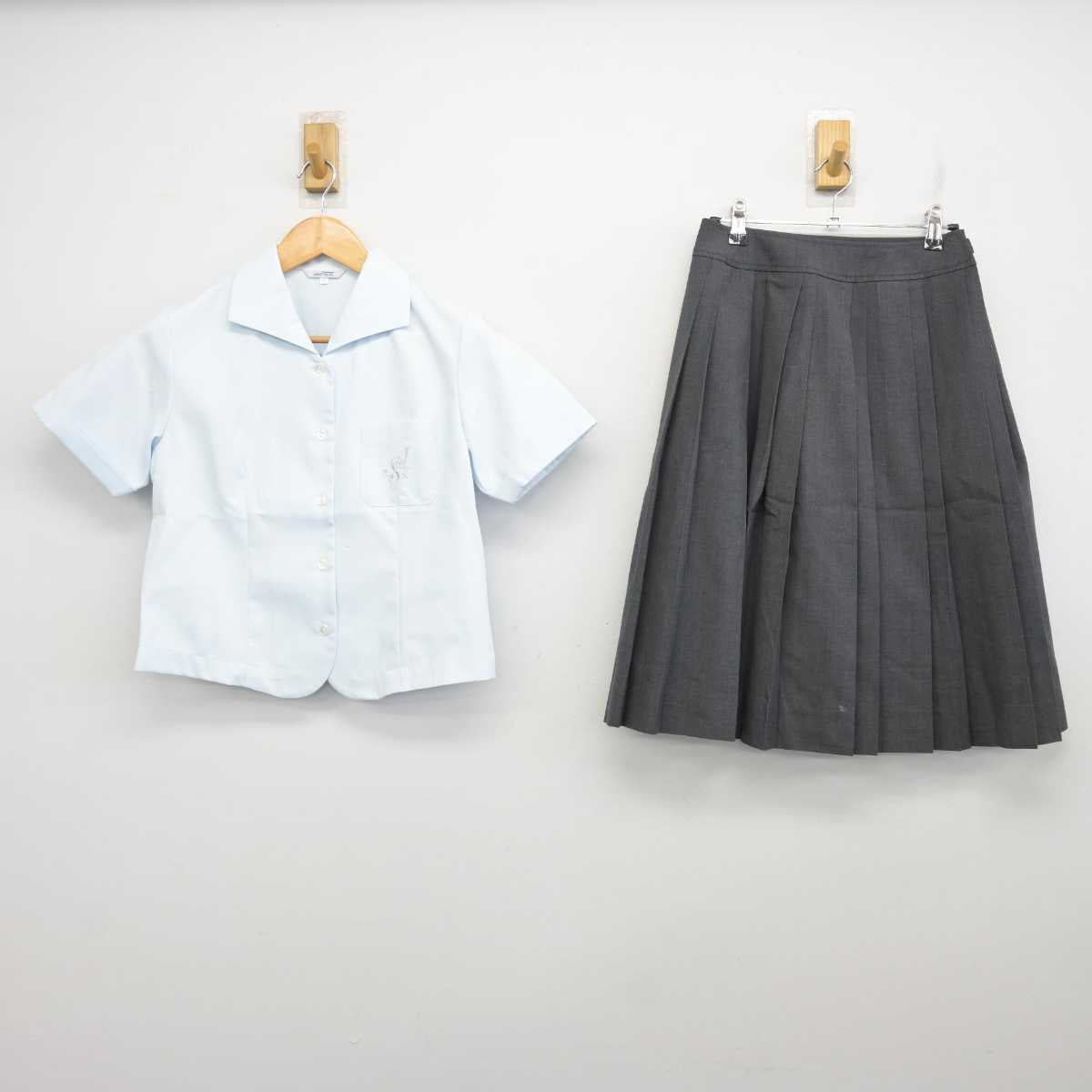 【中古】兵庫県 相生産業高等学校 女子制服 2点 (シャツ・スカート) sf078744