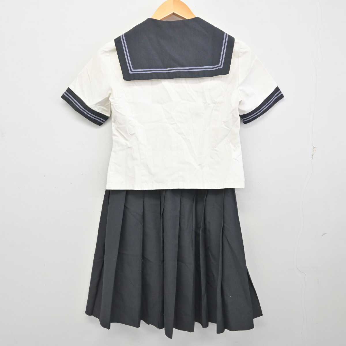 【中古】奈良県 奈良学園登美ヶ丘中学校・高等学校 女子制服 3点 (セーラー服・スカート) sf078762