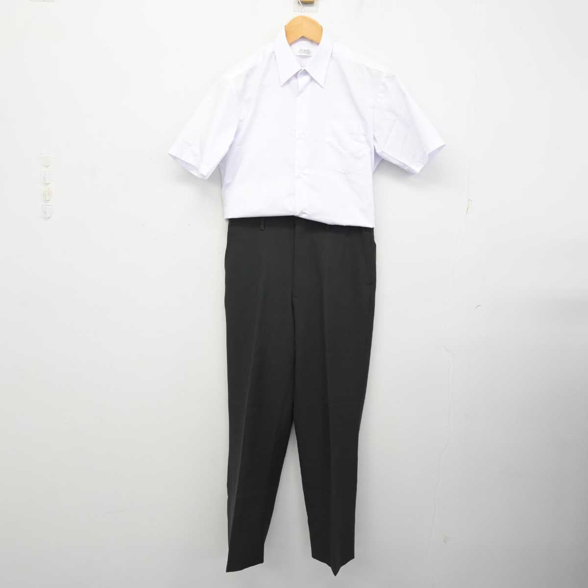 【中古】茨城県 十王中学校 男子制服 2点 (シャツ・ズボン) sf078835