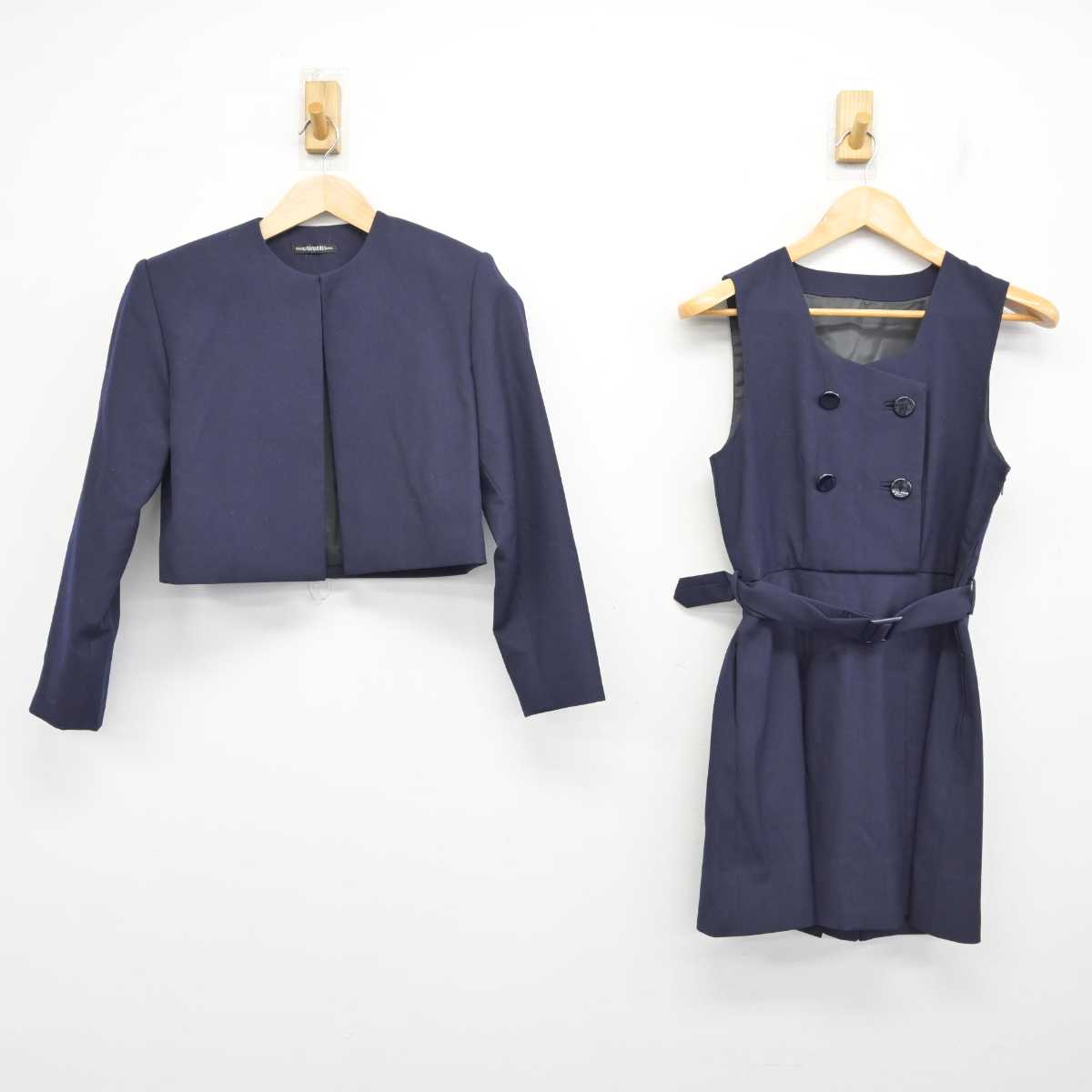 【中古】神奈川県 法政大学国際高等学校 女子制服 2点 (ブレザー・ジャンパースカート) sf078841