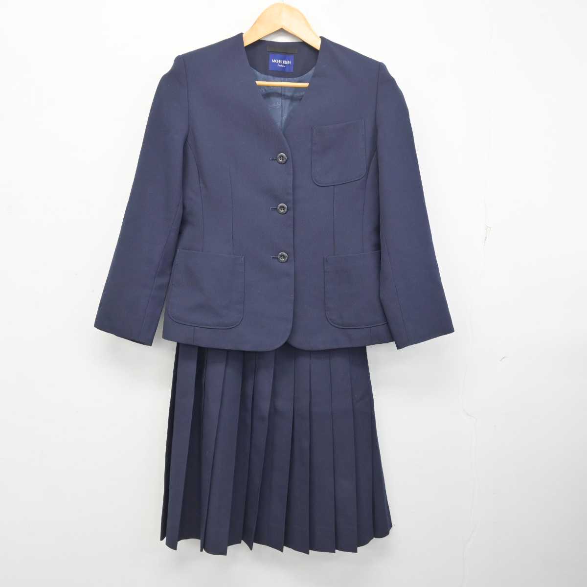 【中古】北海道 阿寒中学校 女子制服 3点 (ブレザー・ベスト・スカート) sf078845