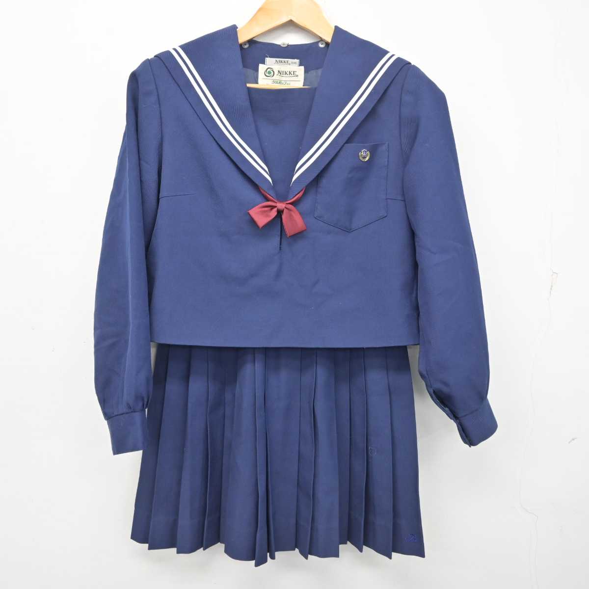 【中古】愛知県 尾北高等学校 女子制服 4点 (セーラー服・スカート) sf078863