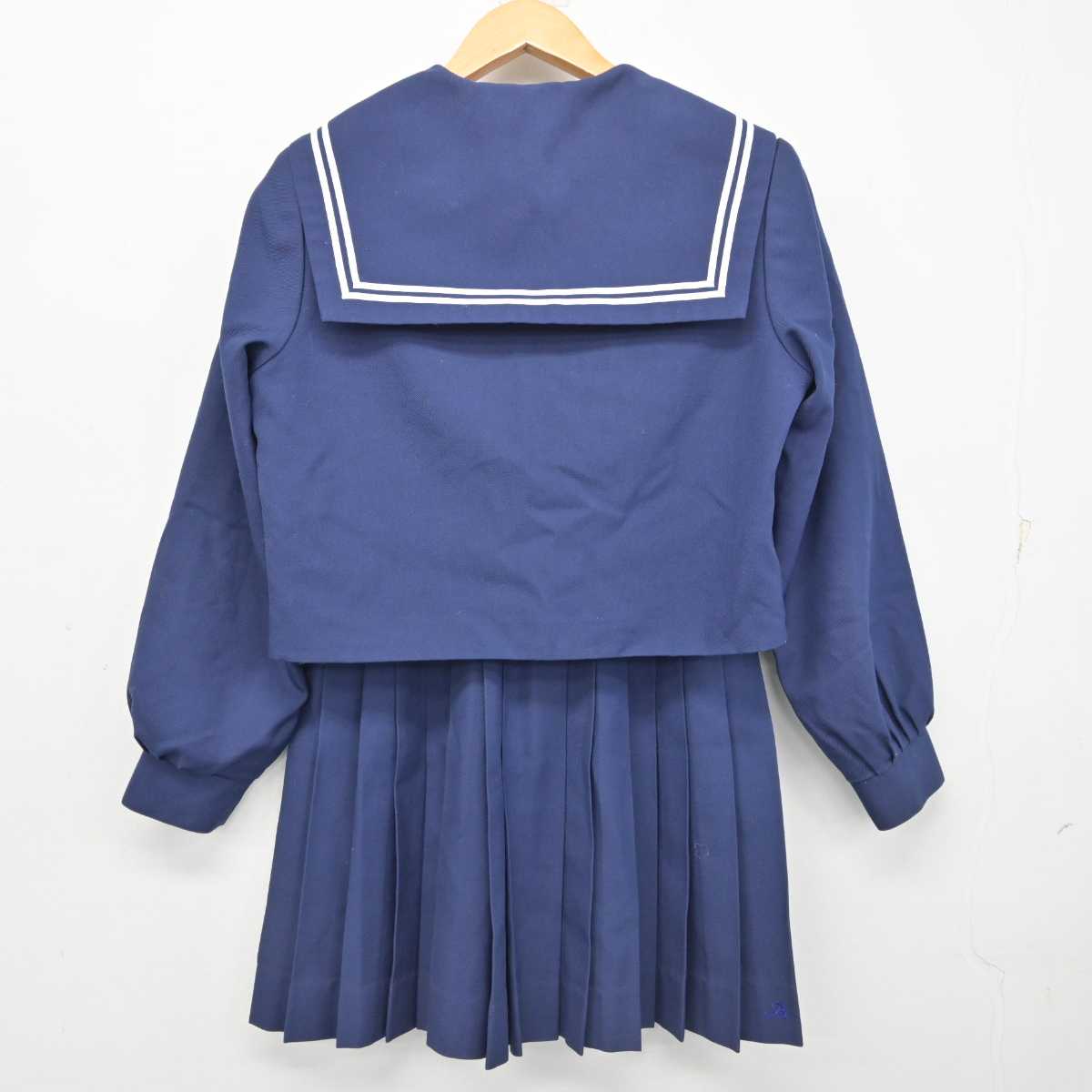 【中古】愛知県 尾北高等学校 女子制服 4点 (セーラー服・スカート) sf078863