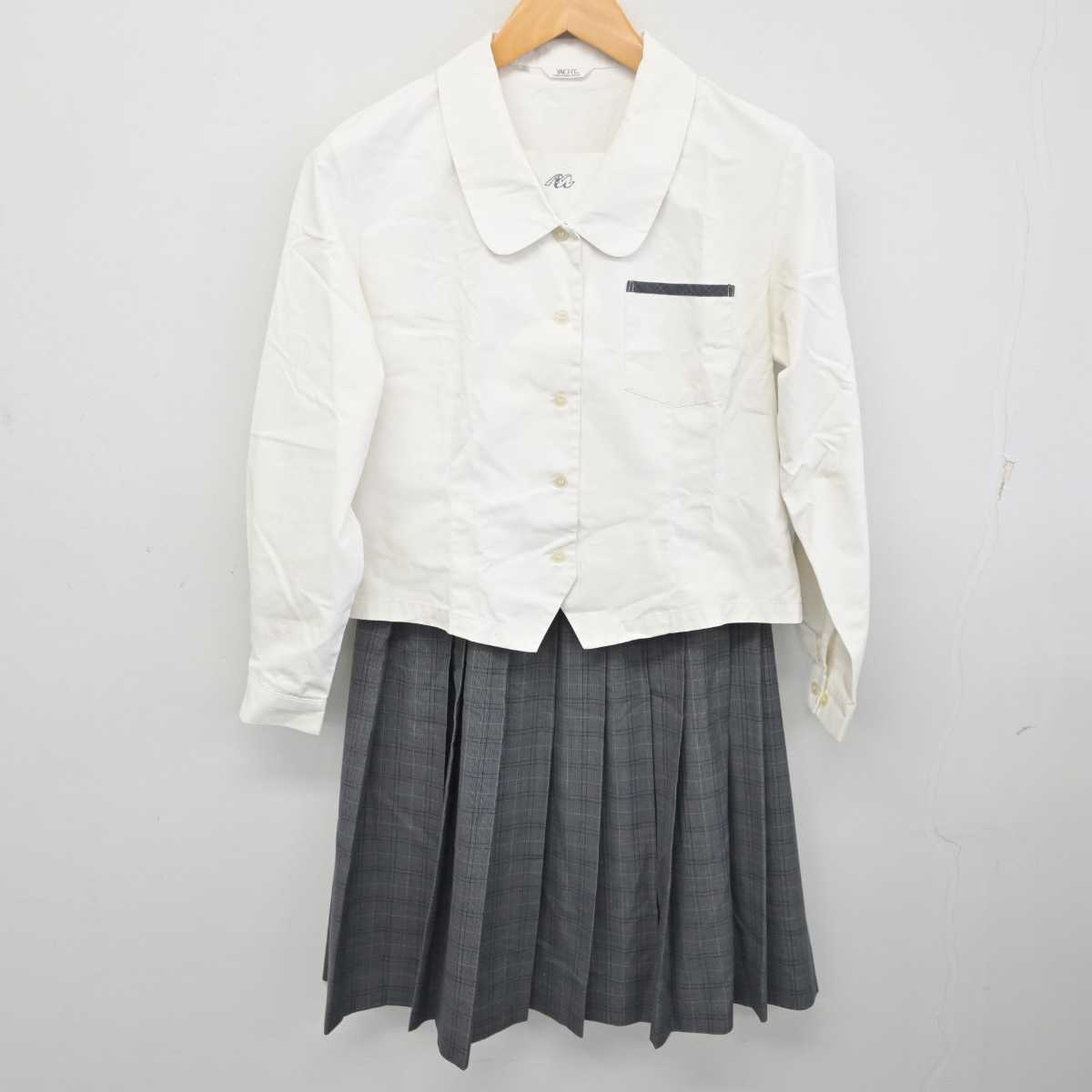 【中古】愛媛県 松山西中等教育学校 女子制服 2点 (ブラウス・スカート) sf078916