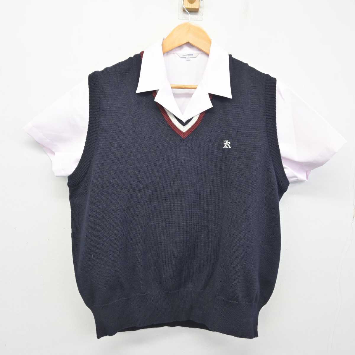 【中古】秋田県 国学館高等学校 女子制服 3点 (ニットベスト・シャツ) sf078975