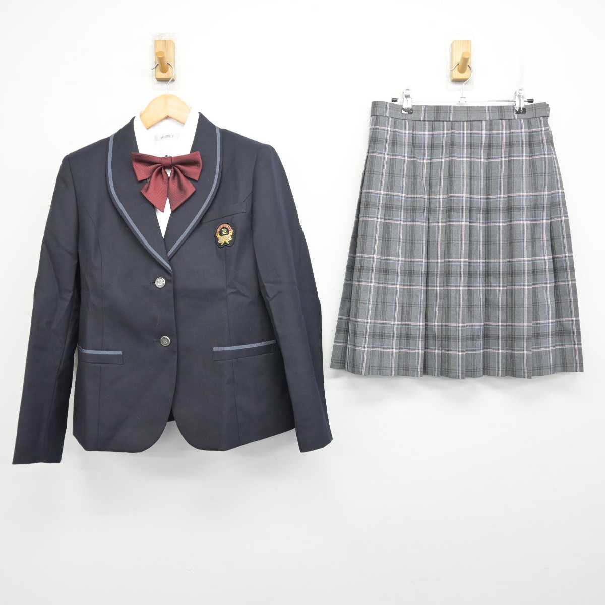 【中古】秋田県 国学館高等学校 女子制服 4点 (ブレザー・シャツ・スカート) sf078977