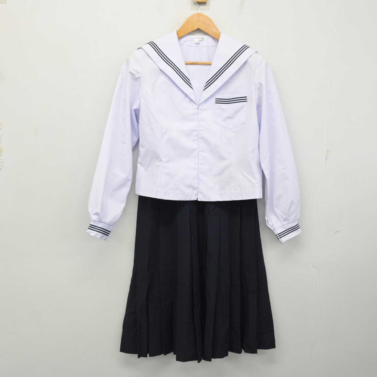 【中古】静岡県 笠井中学校 女子制服 4点 (セーラー服・スカート) sf079018