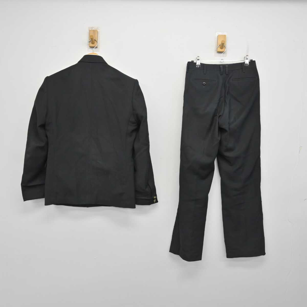 【中古】愛媛県 近見中学校 男子制服 3点 (学ラン・ズボン・ズボン) sf079023