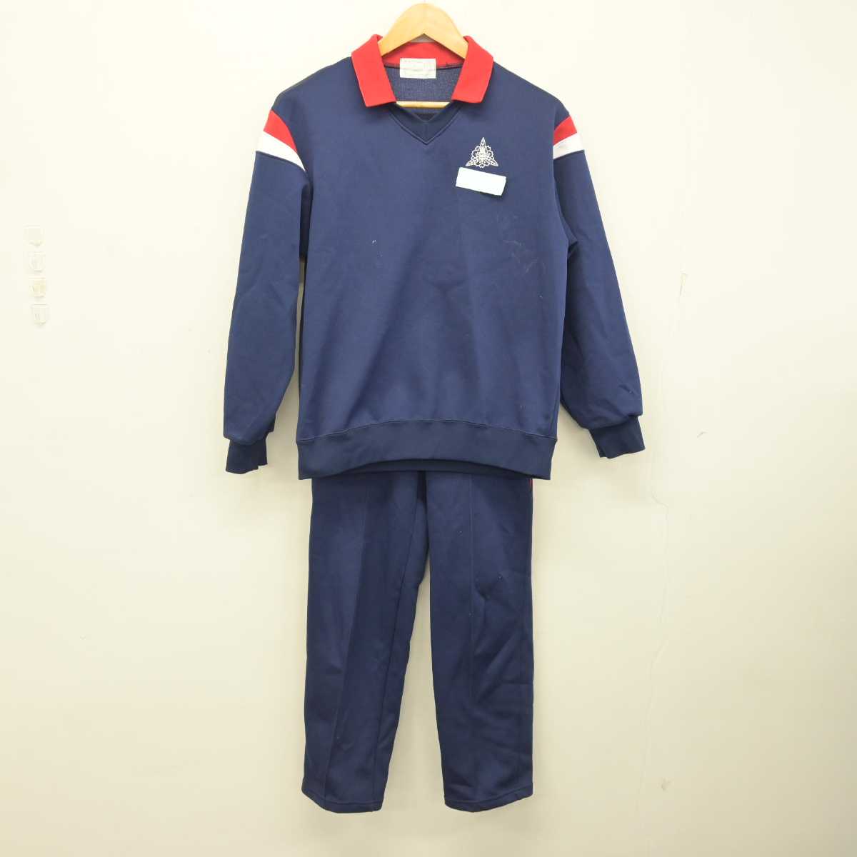 【中古】宮城県 塩竈市立第三中学校 女子制服 2点 (ジャージ 上・ジャージ 下) sf079032