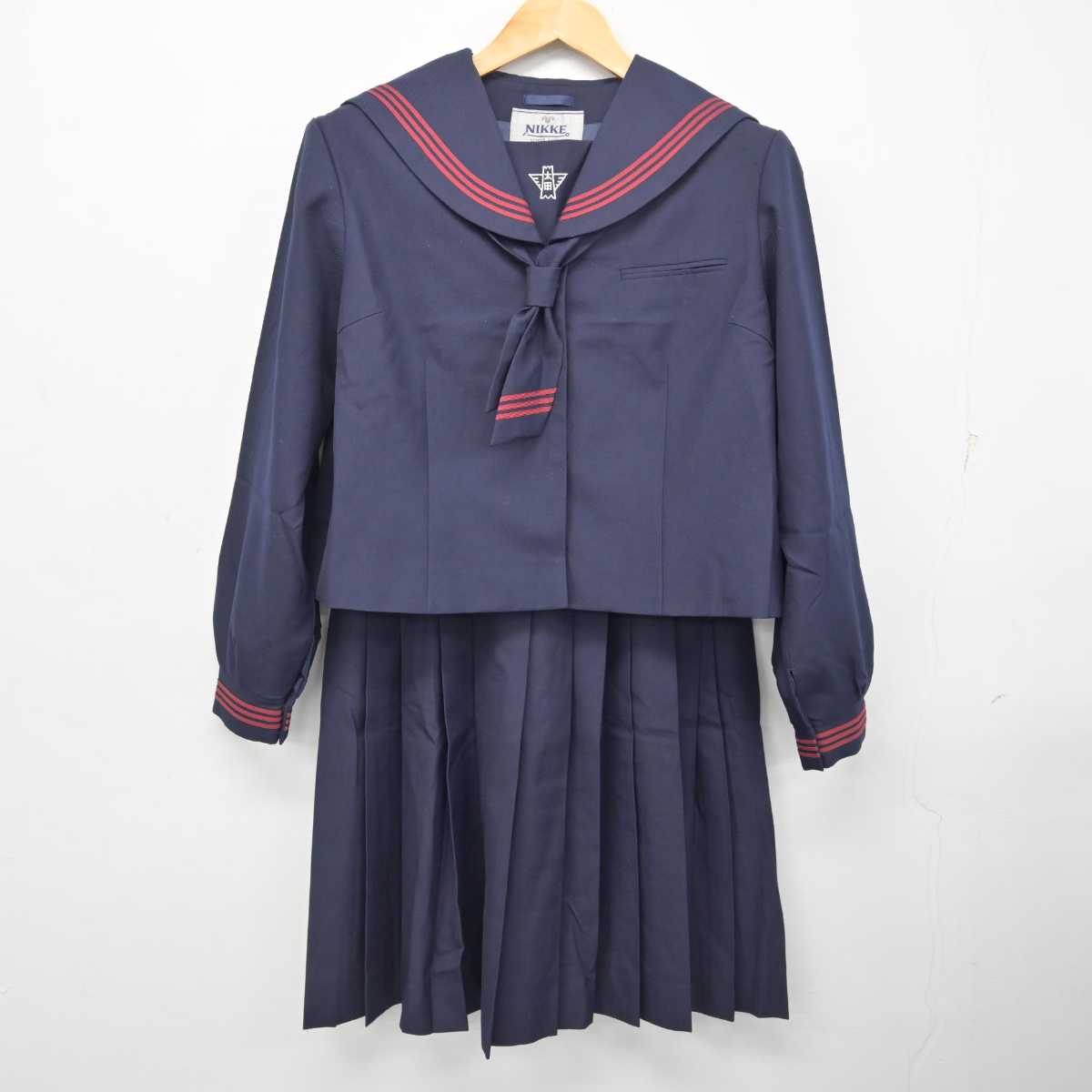 【中古】千葉県 木更津市立太田中学校 女子制服 3点 (セーラー服・スカート) sf079143