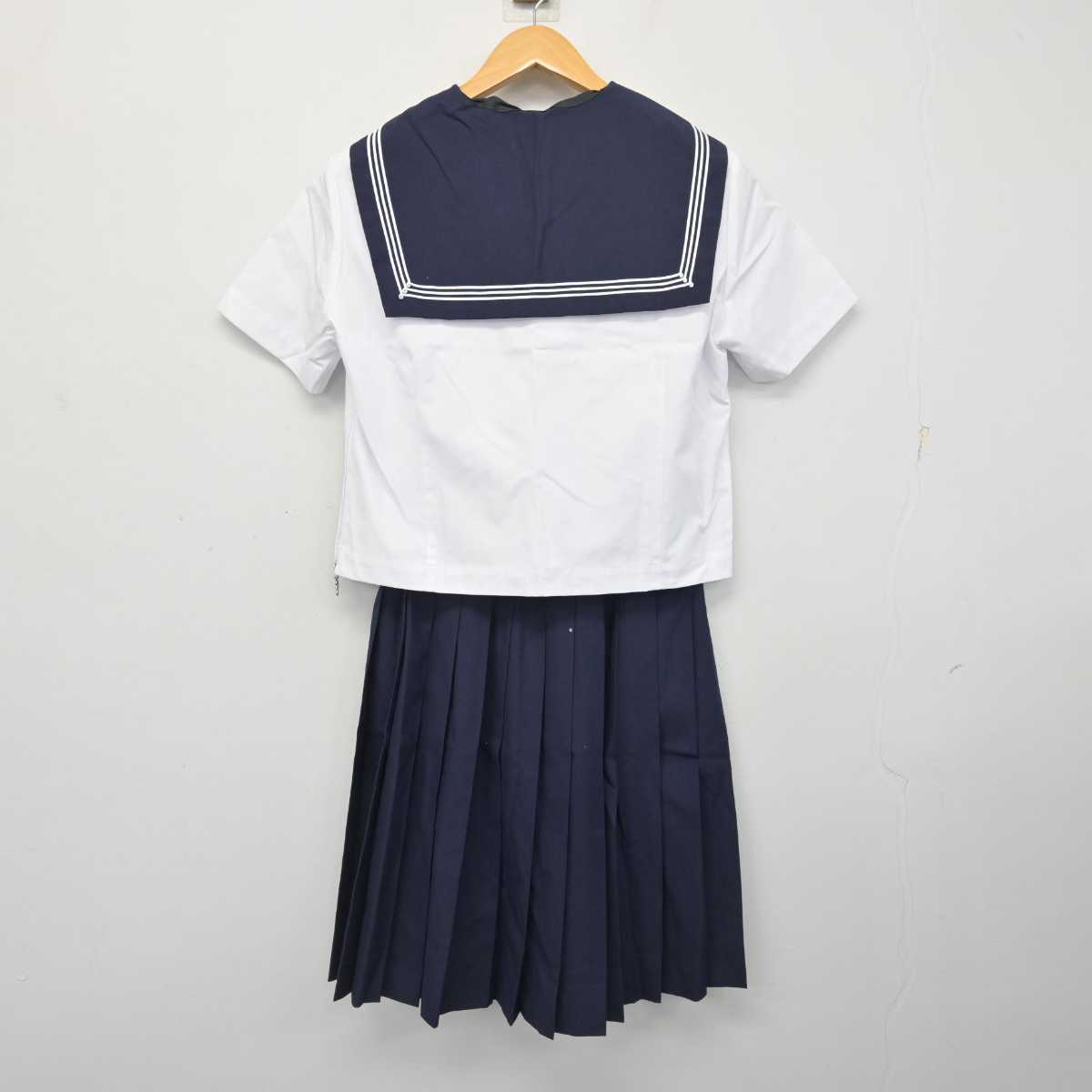 【中古】神奈川県 湘光中学校 女子制服 3点 (セーラー服・スカート) sf079190