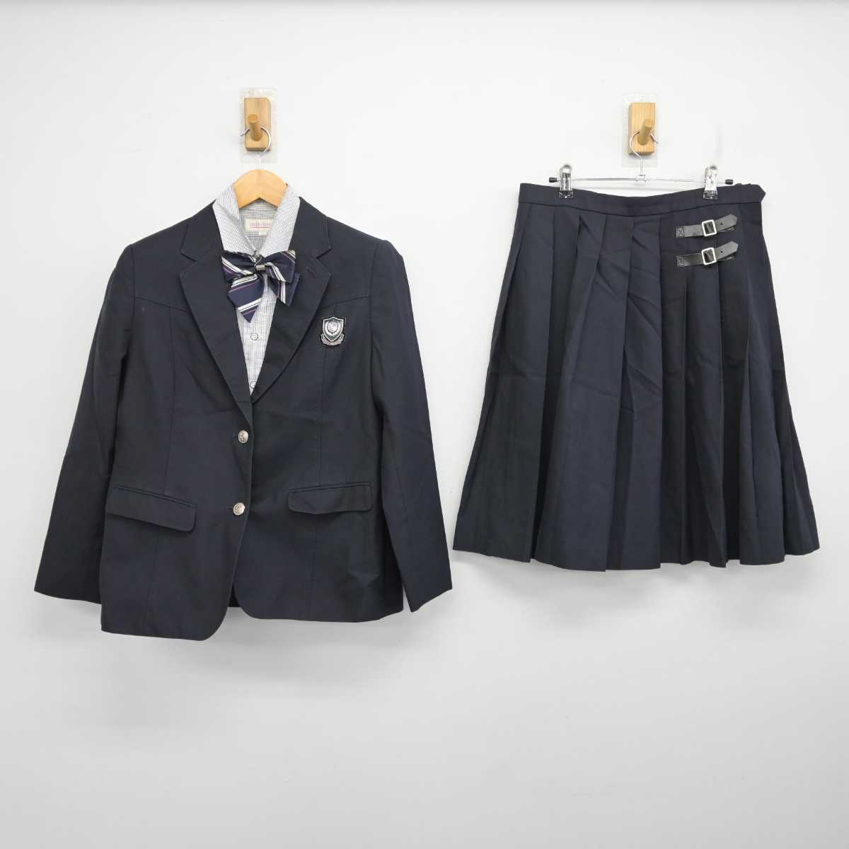 【中古】熊本県 八代清流高等学校 女子制服 4点 (ブレザー・シャツ・スカート) sf079224