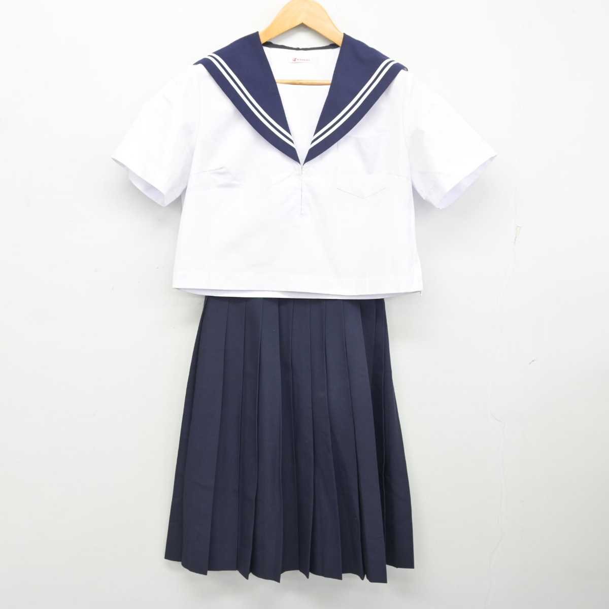 【中古】愛知県 高豊中学校 女子制服 2点 (セーラー服・スカート) sf079316