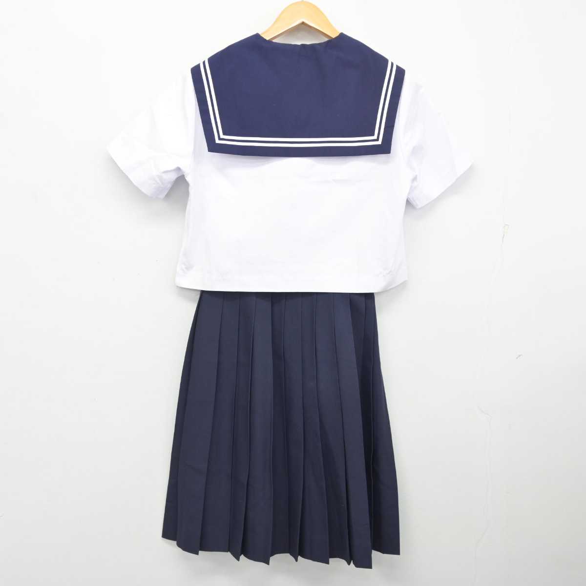 【中古】愛知県 高豊中学校 女子制服 2点 (セーラー服・スカート) sf079316