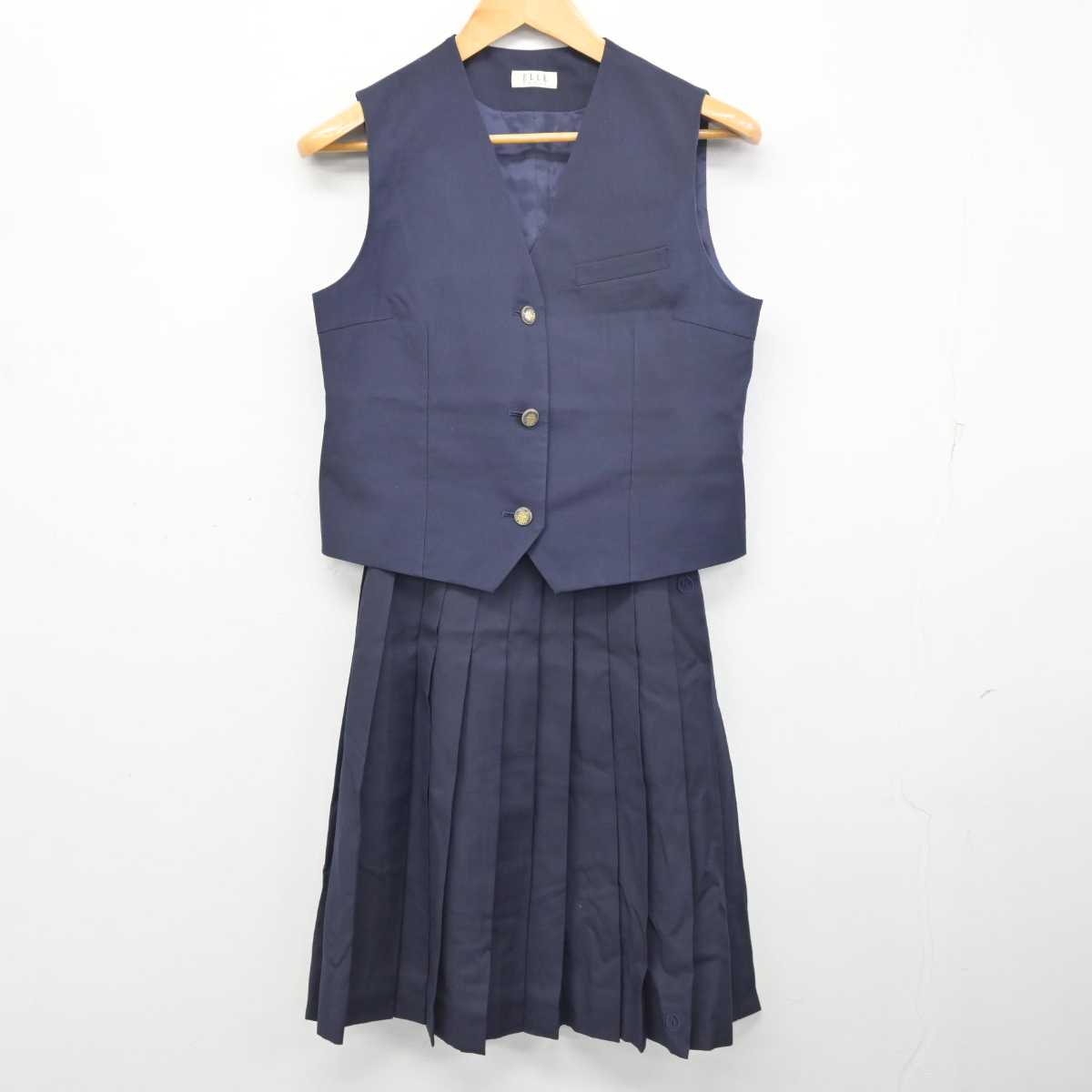 【中古】埼玉県 大宮高等学校 女子制服 2点 (ベスト・スカート) sf079334