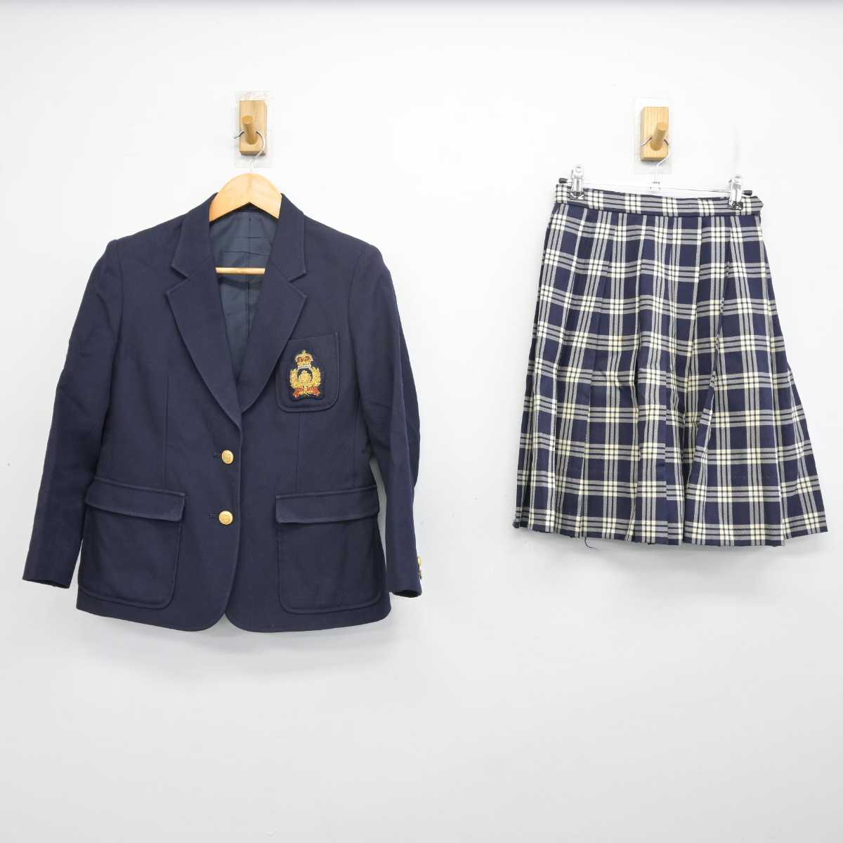 【中古】千葉県 流通経済大学付属柏高等学校 女子制服 2点 (ブレザー・スカート) sf079474