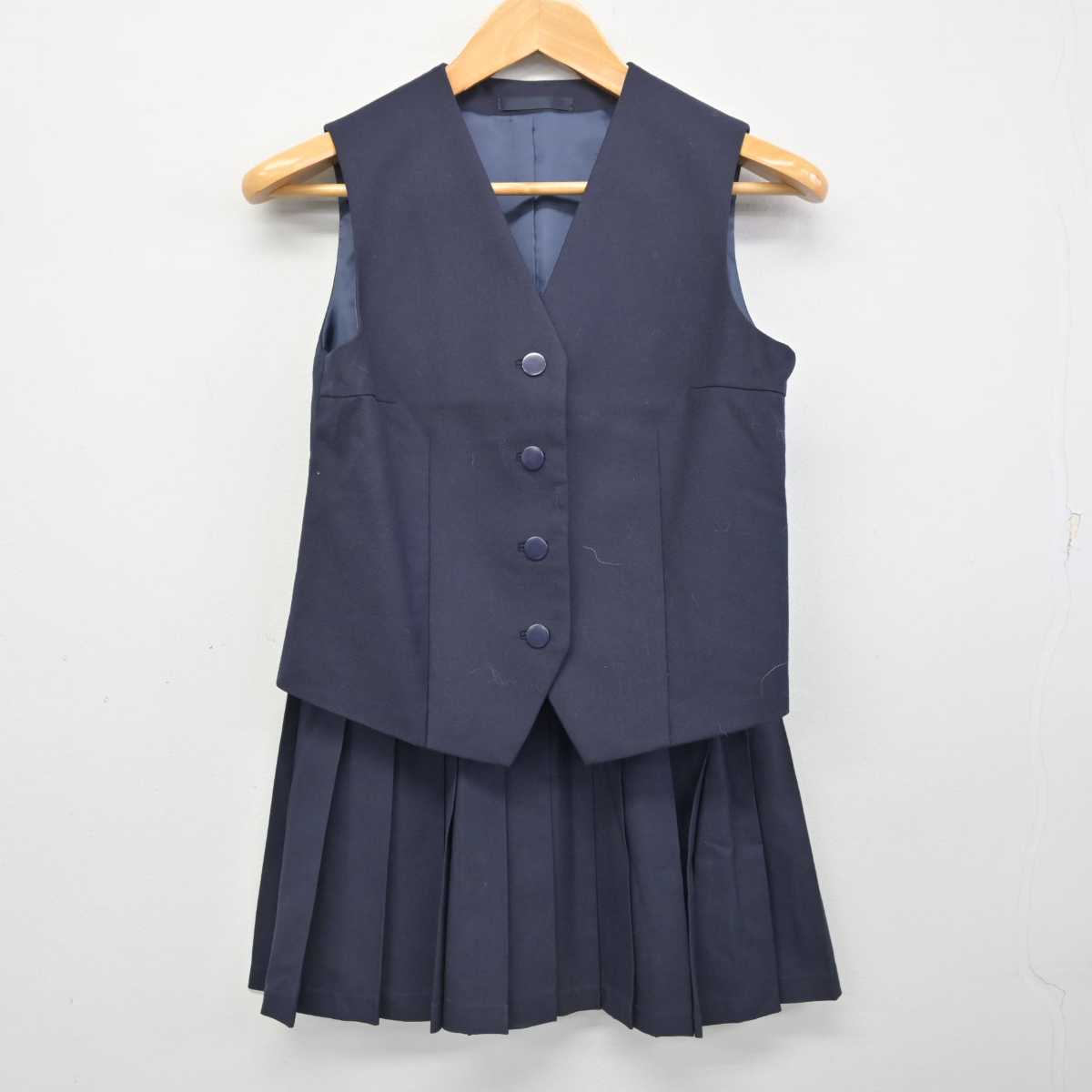 【中古】千葉県 八千代高等学校 女子制服 4点 (ブレザー・ベスト・スカート) sf079492