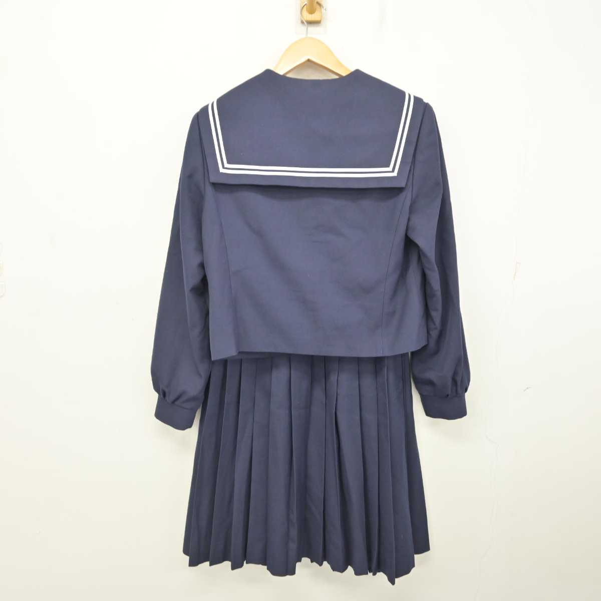 【中古】愛知県 滝ノ水中学校 女子制服 2点 (セーラー服・スカート) sf079650