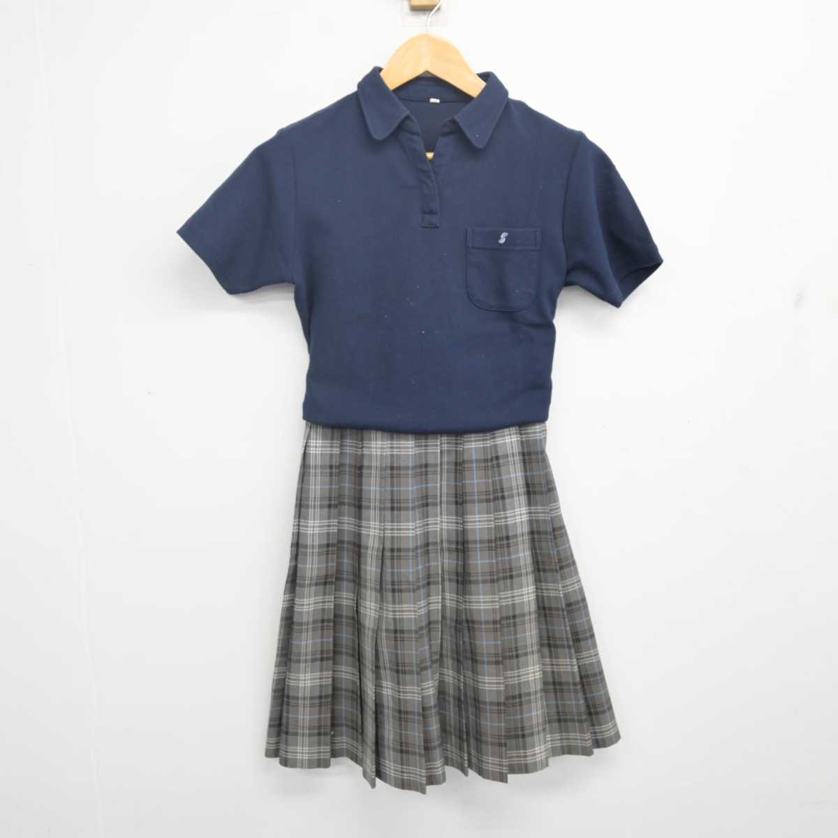 【中古】埼玉県  淑徳与野中学校・高等学校 女子制服 2点 (シャツ・スカート) sf079722